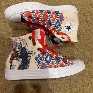 Harley Quinn Converse